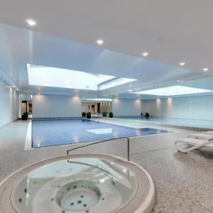 Waterlane Riverside - Spa, Pool, Gym & Parking By Downtown Apartmán
