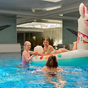 Waterlane Riverside - Spa, Pool, Gym & Parking By Downtown Apartmán