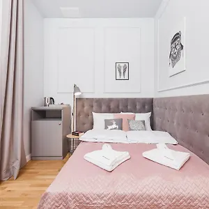https://the-old-town-view.krakowhotelspoland.com