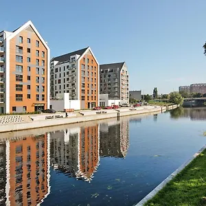 Nowa Motlawa Spa, Pool, Gym & Parking By Downtown Apartmán